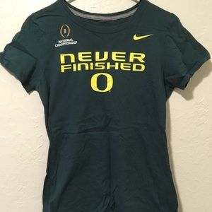 Oregon Ducks Nike T-shirt Size M